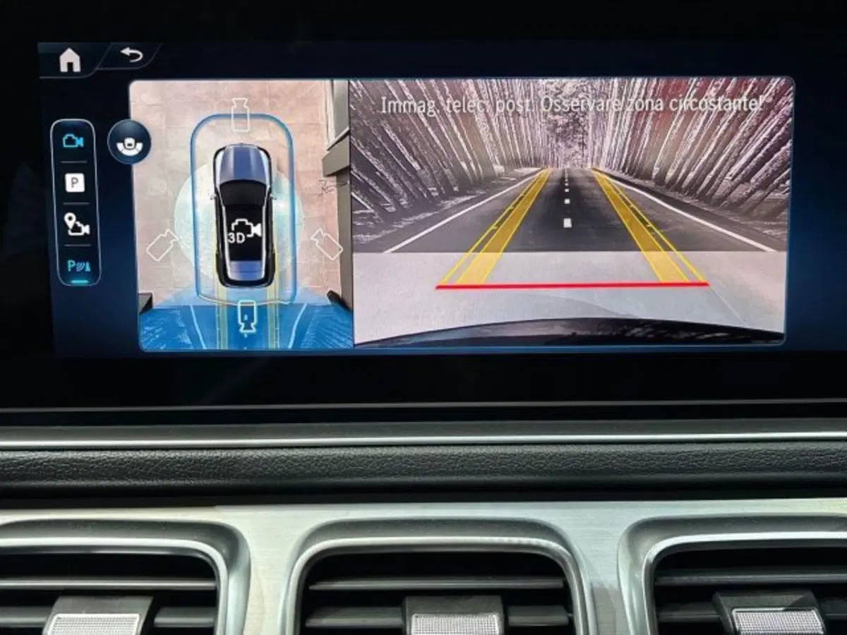Mercedes-Benz EQB nuova a Bologna (12)