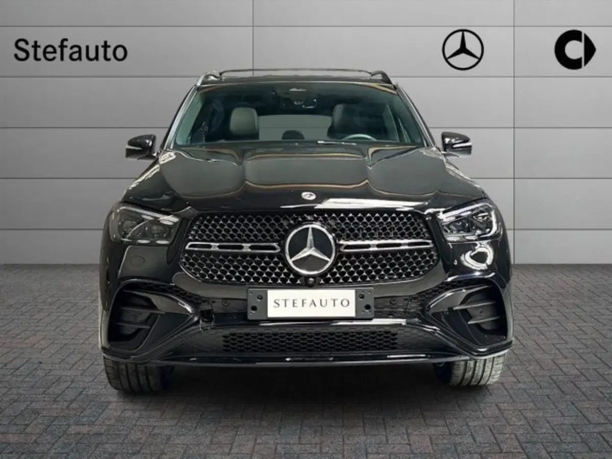 Mercedes-Benz EQB nuova a Bologna (4)
