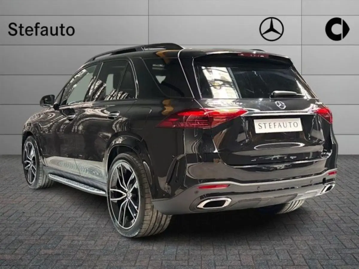 Mercedes-Benz EQB nuova a Bologna (5)