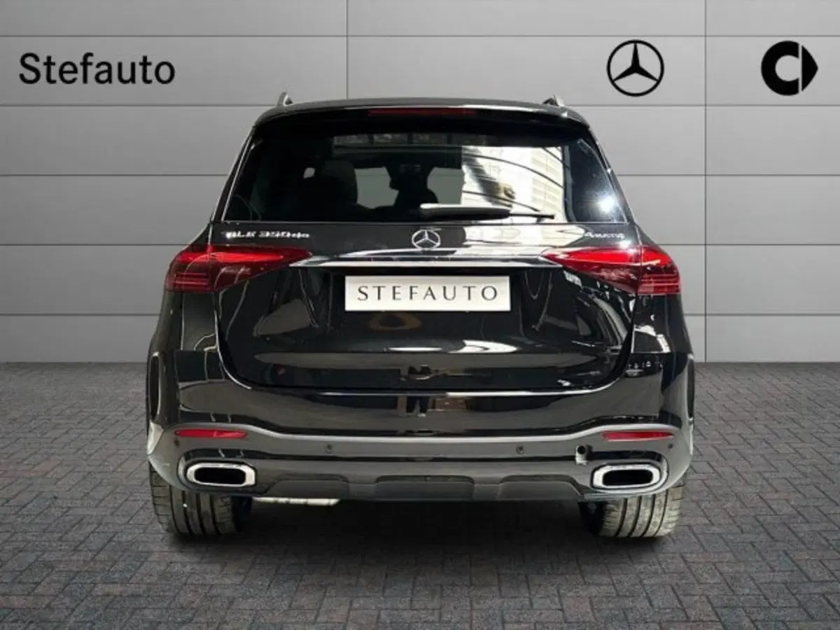 Mercedes-Benz EQB nuova a Bologna (6)
