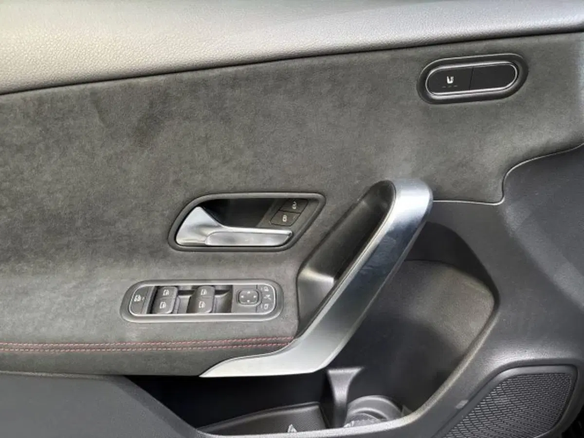 Mercedes-Benz Classe A nuova a Bologna (10)