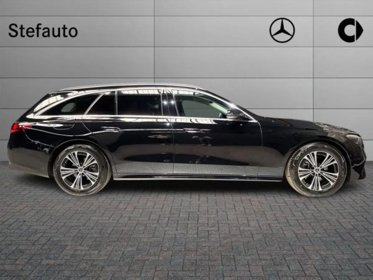Mercedes-Benz Classe E Station Wagon nuova a Bologna (2)