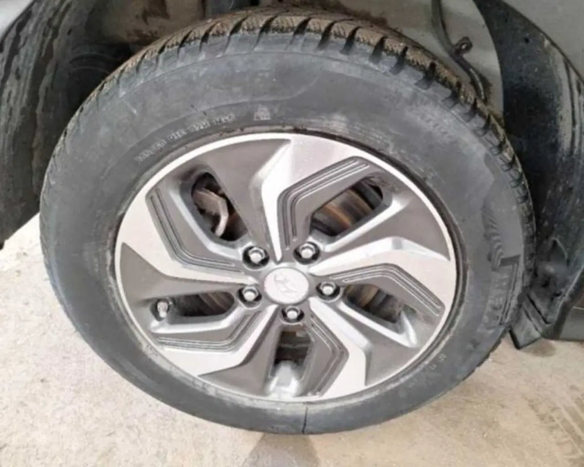 Hyundai Kona usata a Bologna (11)