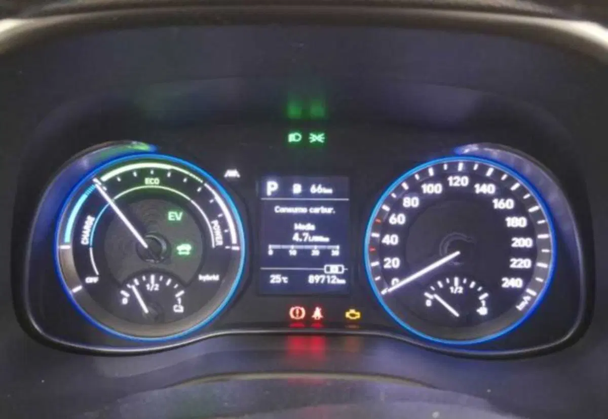Hyundai Kona usata a Bologna (4)