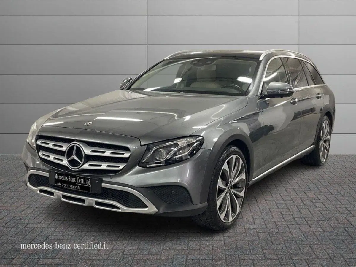 Mercedes-Benz Classe E Station Wagon usata a Macerata