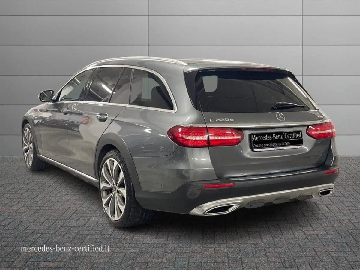 Mercedes-Benz Classe E Station Wagon usata a Macerata (3)