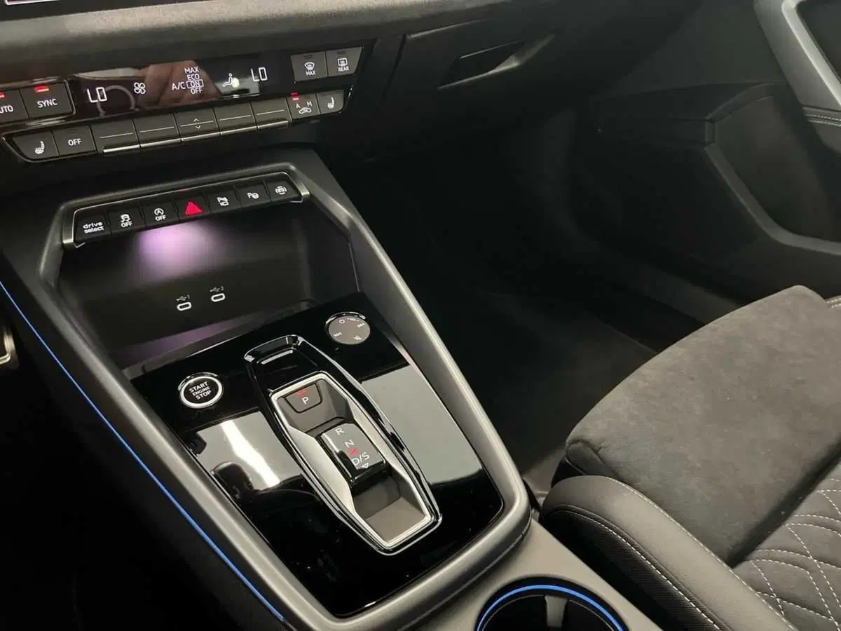 Audi A3 Sportback nuova a Ferrara (19)