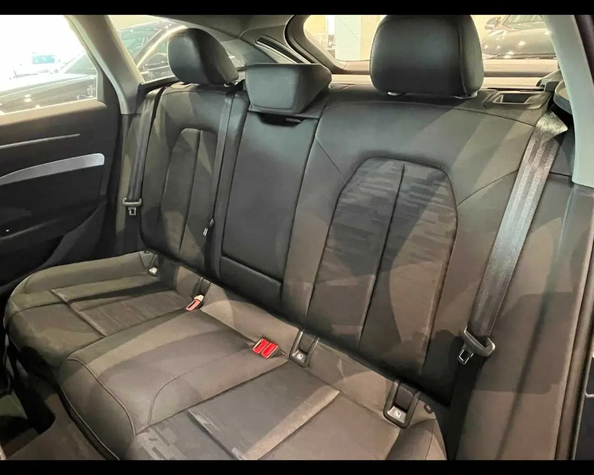 Audi A6 Avant nuova a Ferrara (11)
