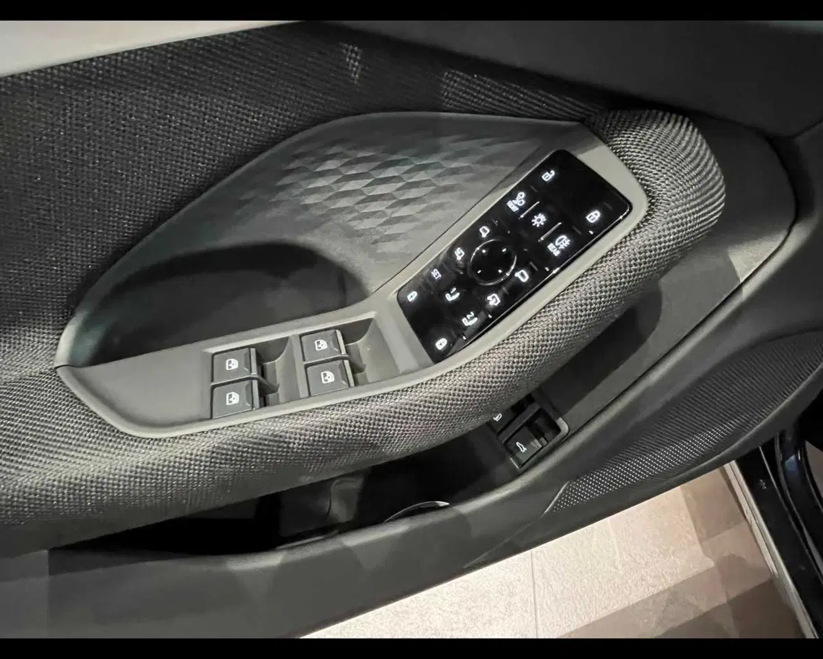 Audi A6 Avant nuova a Ferrara (16)
