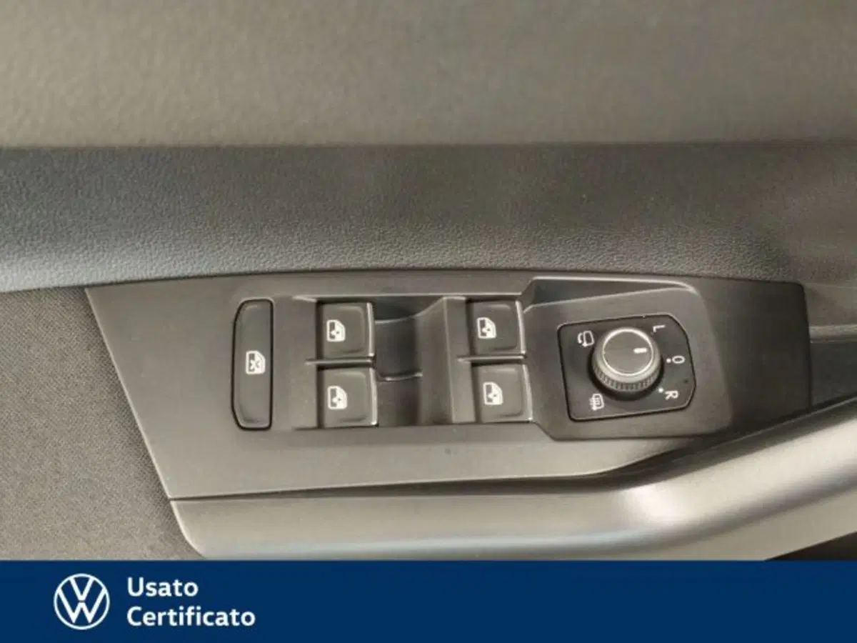 Volkswagen Taigo usata a Vicenza (17)