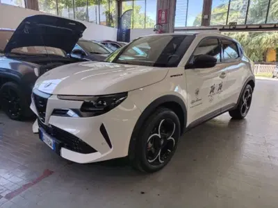 Alfa Romeo Junior 1.2 ibrida Speciale 145cv edct6 del 2025 usata a Cesena