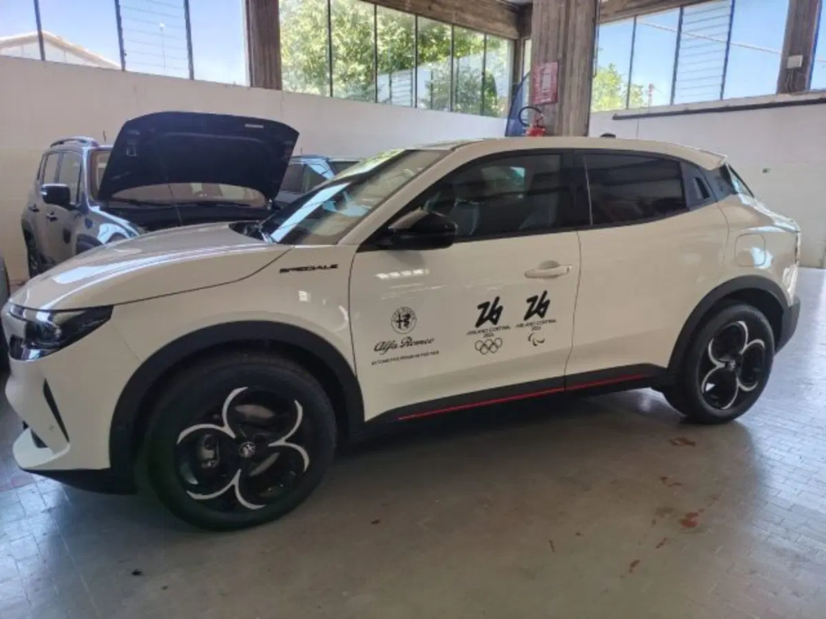 Alfa Romeo Junior usata a Forlì-Cesena (7)