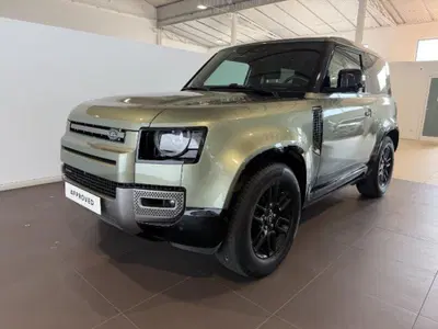 Land Rover Defender 90 3.0D I6 200 CV AWD Auto X-Dynamic S del 2021 usata a Venezia
