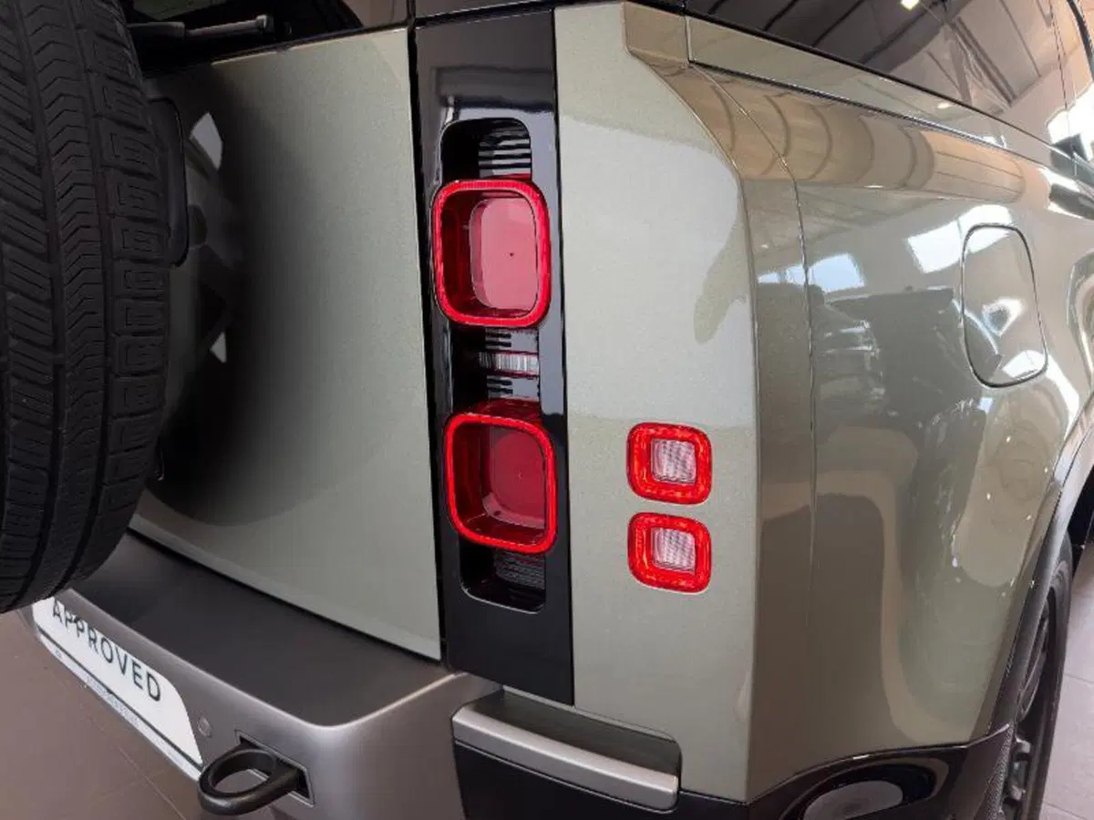 Land Rover Defender usata a Venezia (10)