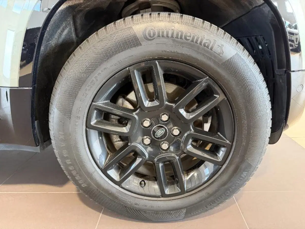 Land Rover Defender usata a Venezia (11)