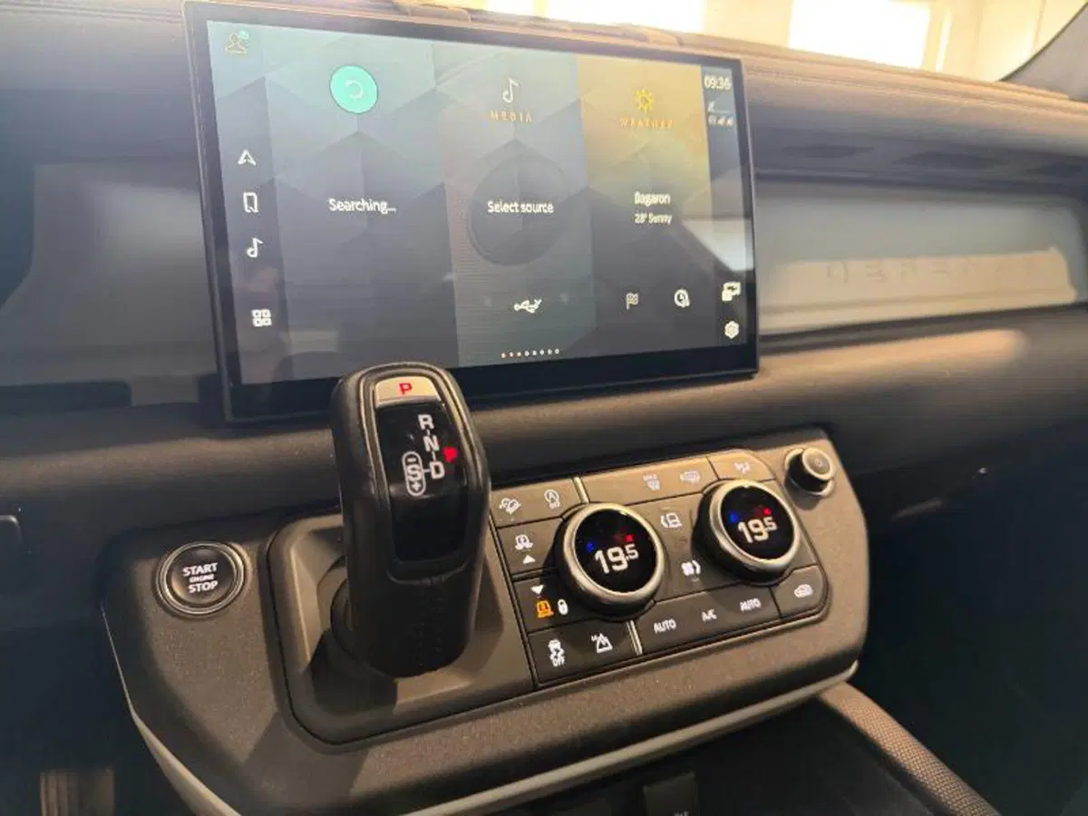 Land Rover Defender usata a Venezia (20)