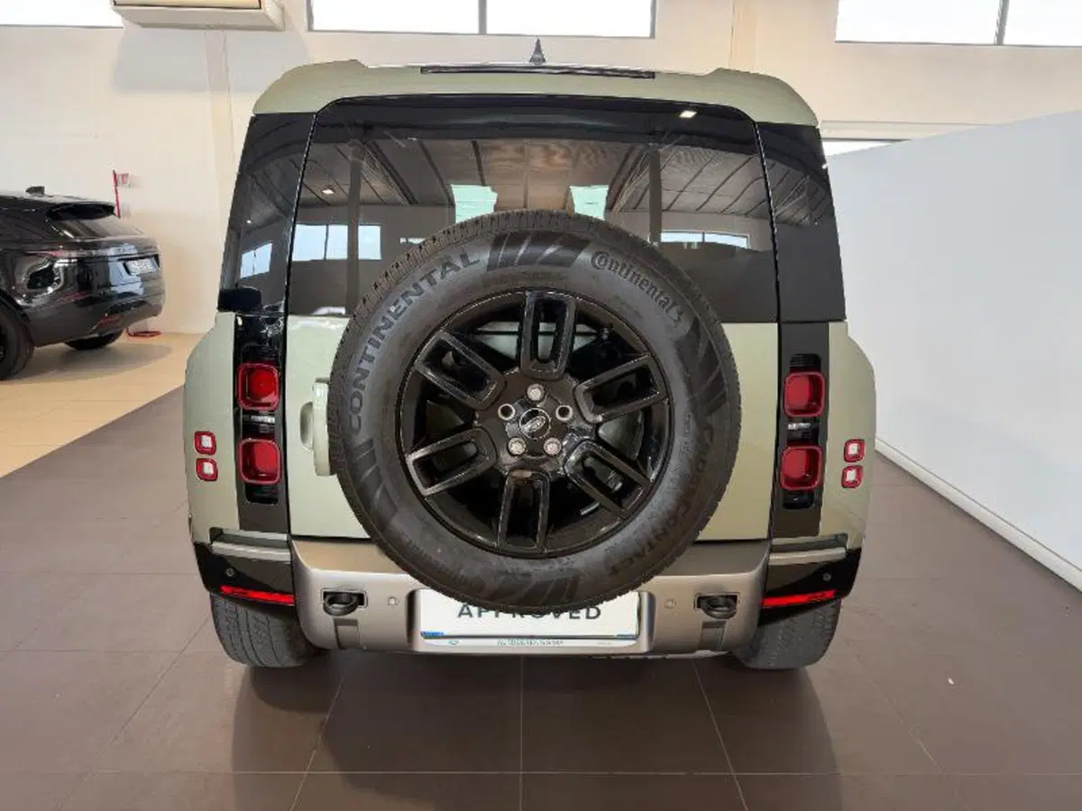 Land Rover Defender usata a Venezia (4)