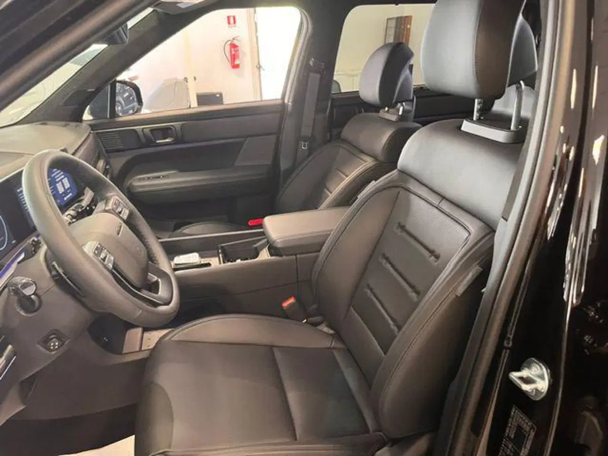 Hyundai Santa Fe nuova a Verbano Cusio Ossola (11)