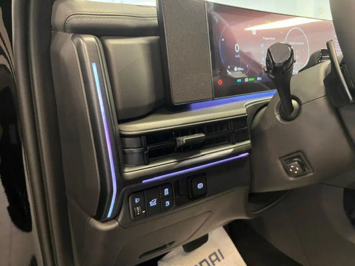 Hyundai Santa Fe nuova a Verbano Cusio Ossola (14)
