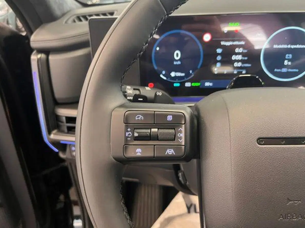 Hyundai Santa Fe nuova a Verbano Cusio Ossola (17)