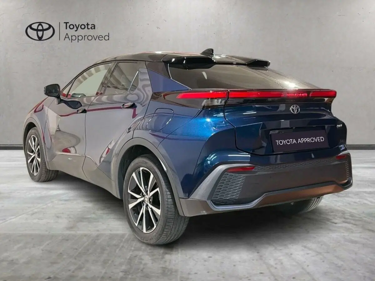 Toyota Toyota C-HR usata a Lecco (6)