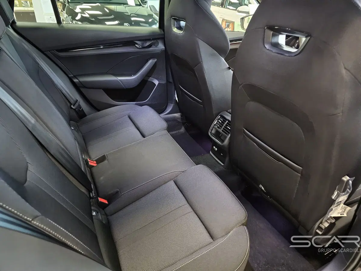 Skoda Octavia Station Wagon usata a Livorno (7)