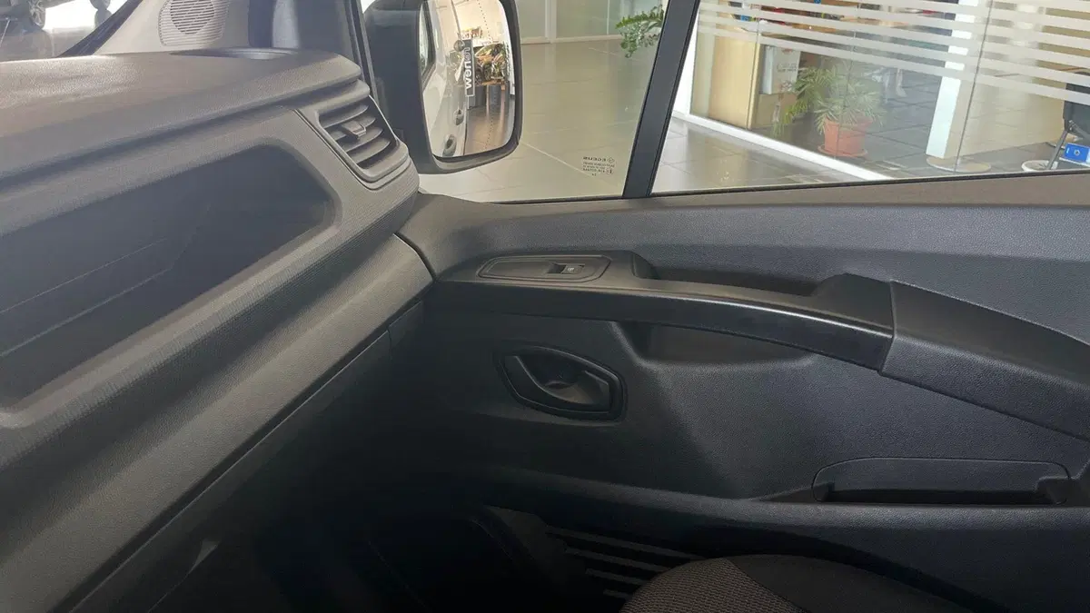 Renault Trafic Furgone usata a Catania (20)