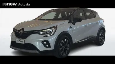 Renault Captur Plug-in Hybrid E-Tech 160 CV Techno del 2023 usata a Belpasso