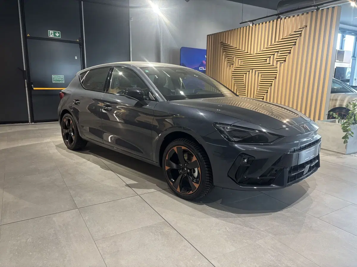 Cupra Leon nuova a Ferrara (3)