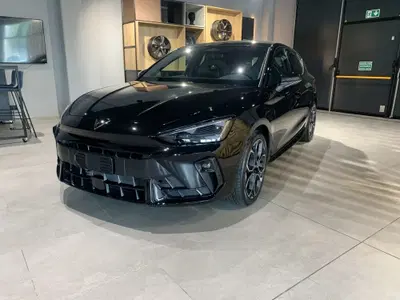 Cupra Leon 2.0 tdi Tribe Edition 150cv dsg nuova a Ferrara