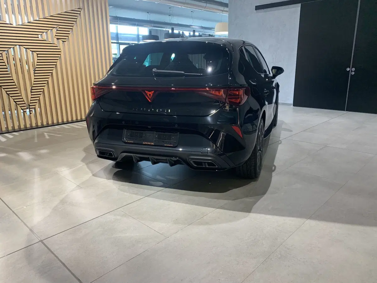 Cupra Leon nuova a Ferrara (5)