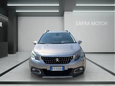 Peugeot 2008 BlueHDi 100 S&amp;S Allure del 2019 usata a Rende