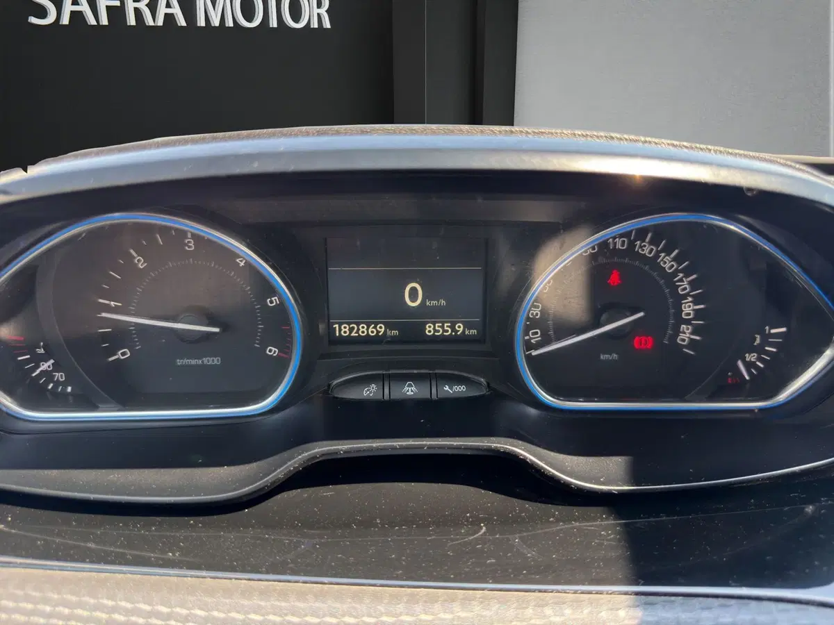 Peugeot 2008 usata a Cosenza (11)