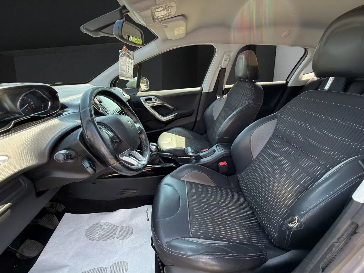 Peugeot 2008 usata a Cosenza (9)