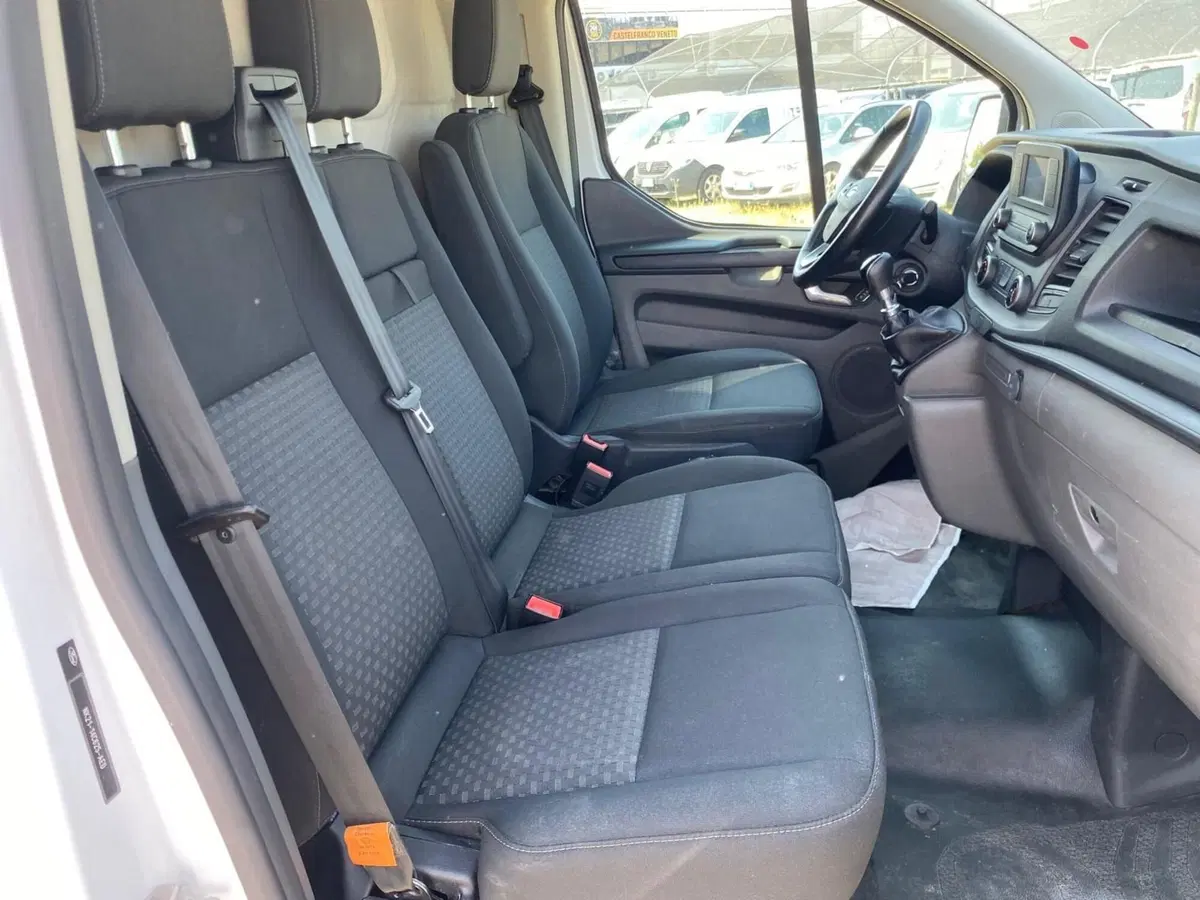 Ford Transit Custom Furgone usata a Treviso (19)