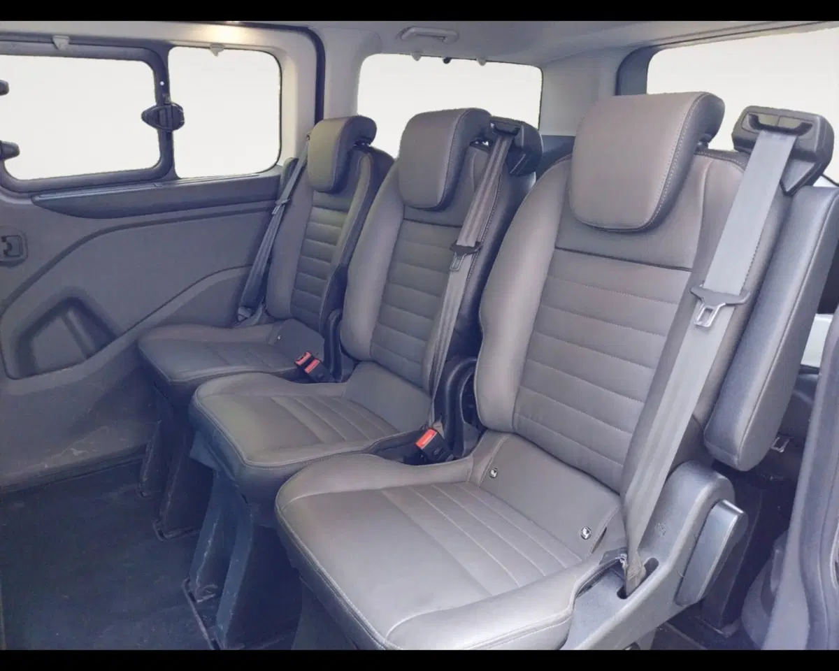 Ford Tourneo Custom usata a Ravenna (13)