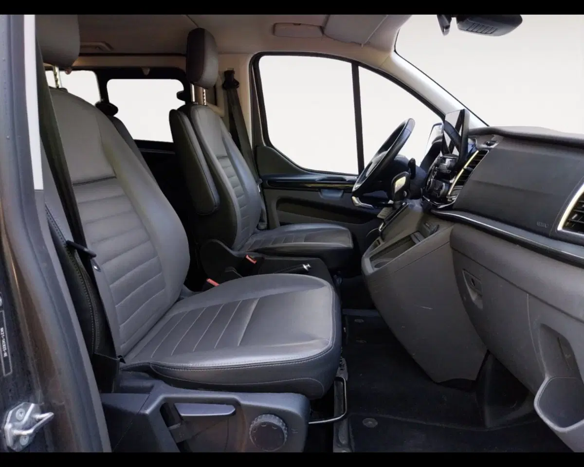 Ford Tourneo Custom usata a Ravenna (15)