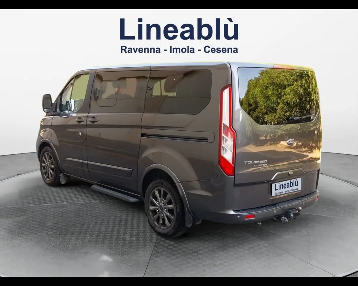 Ford Tourneo Custom usata a Ravenna (3)