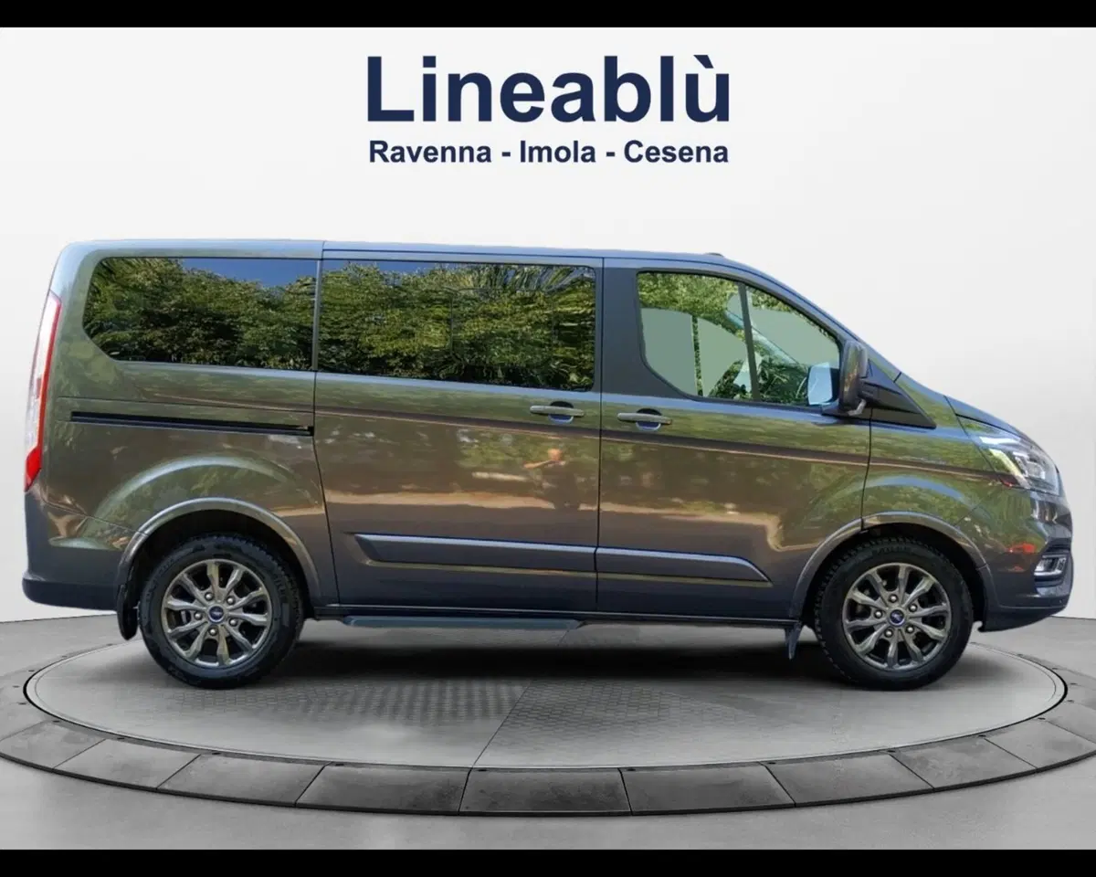 Ford Tourneo Custom usata a Ravenna (6)