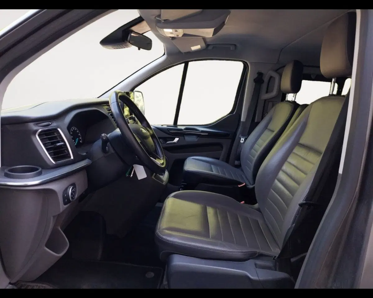 Ford Tourneo Custom usata a Ravenna (9)