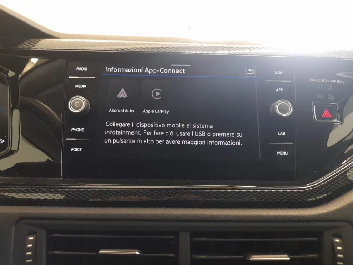 Volkswagen Taigo usata a Bologna (16)