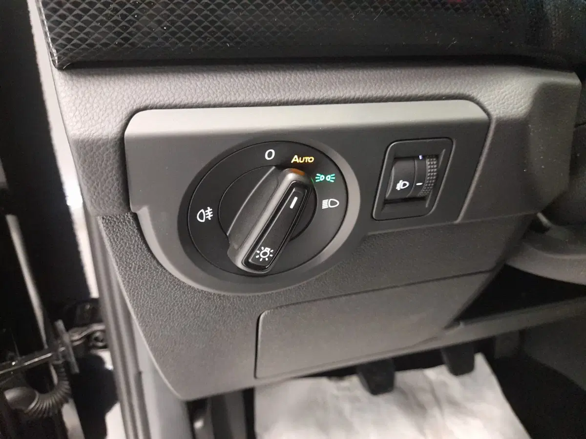 Volkswagen T-Cross nuova a Bologna (10)