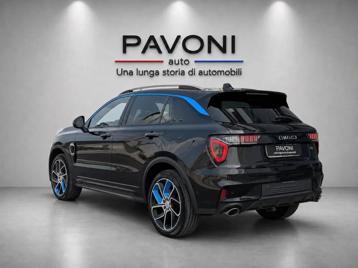 Lynk & Co 01 usata a Pescara (5)