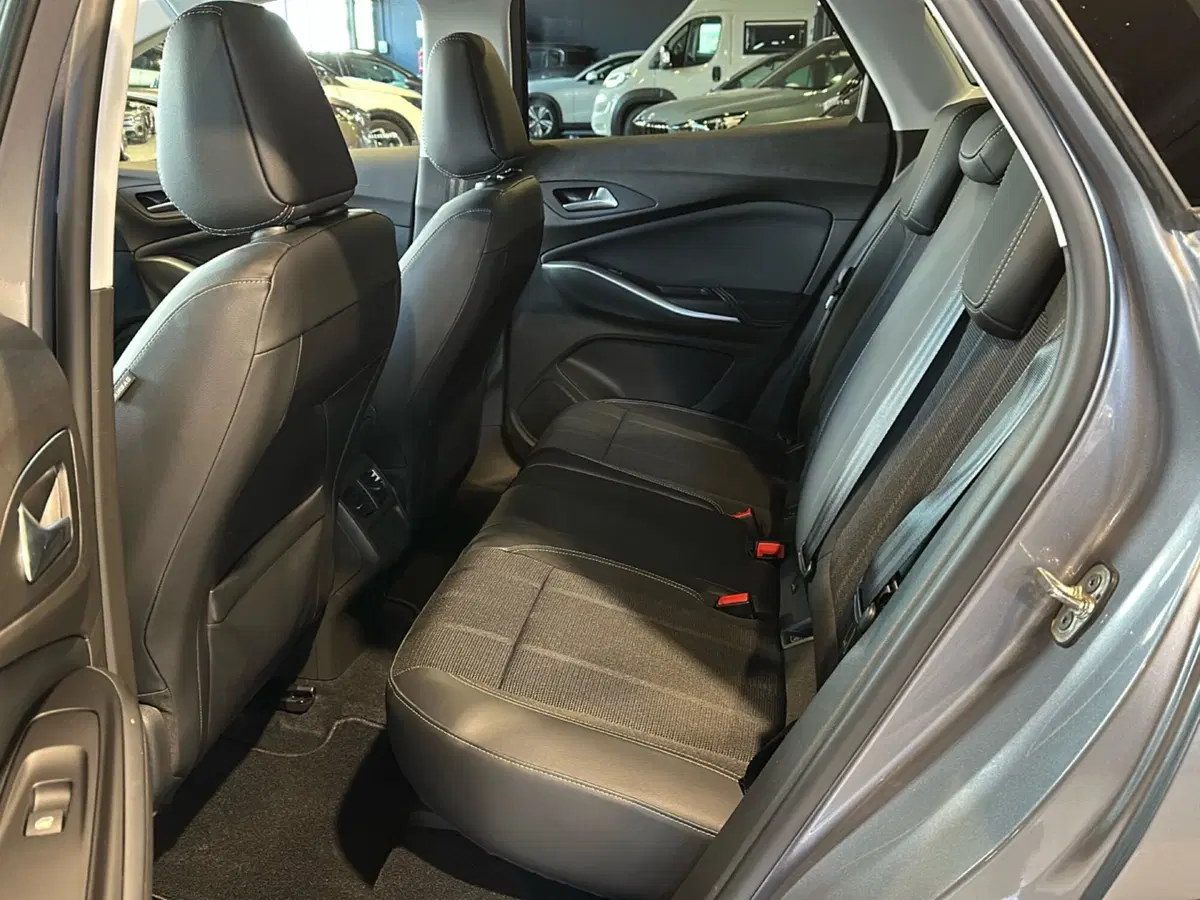 Opel Grandland usata a Vicenza (17)