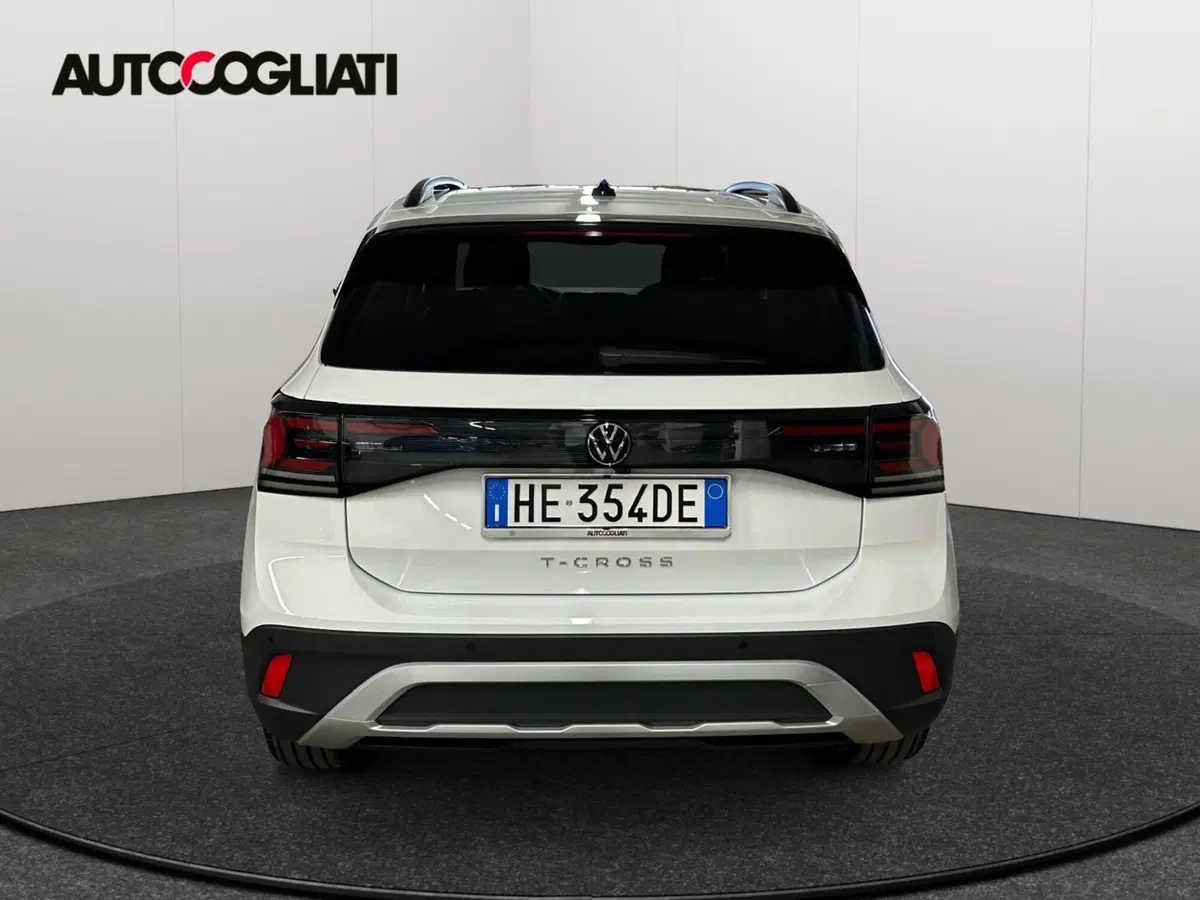 Volkswagen T-Cross nuova a Lecco (5)