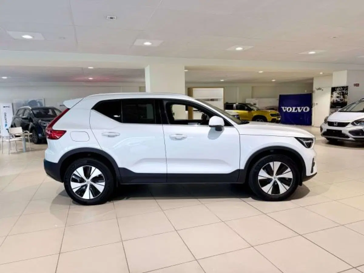 Volvo XC40 usata a Savona (5)