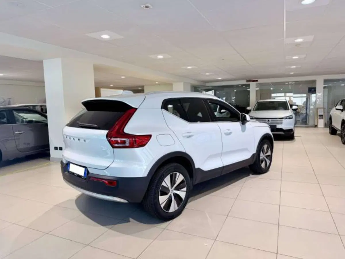 Volvo XC40 usata a Savona (6)