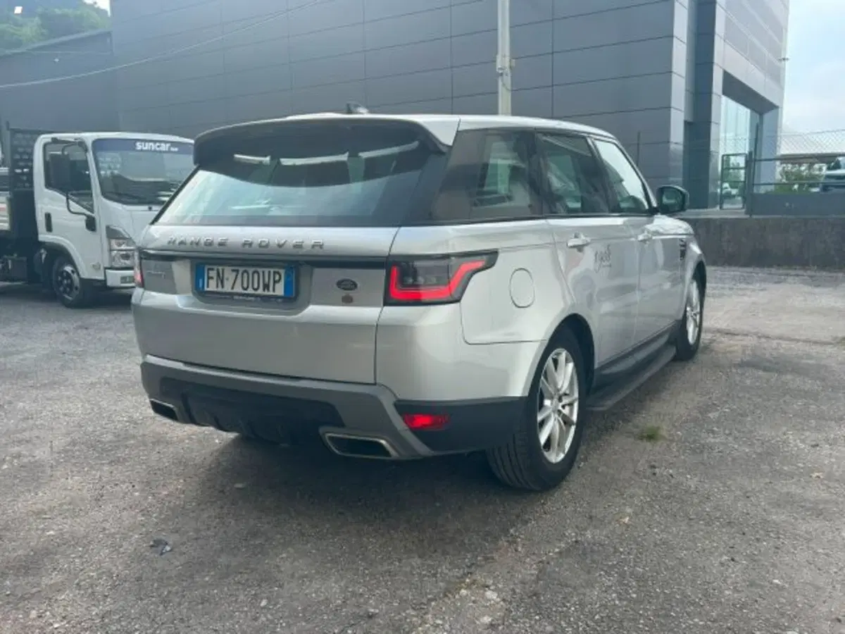Land Rover Range Rover Sport usata a Lucca (2)