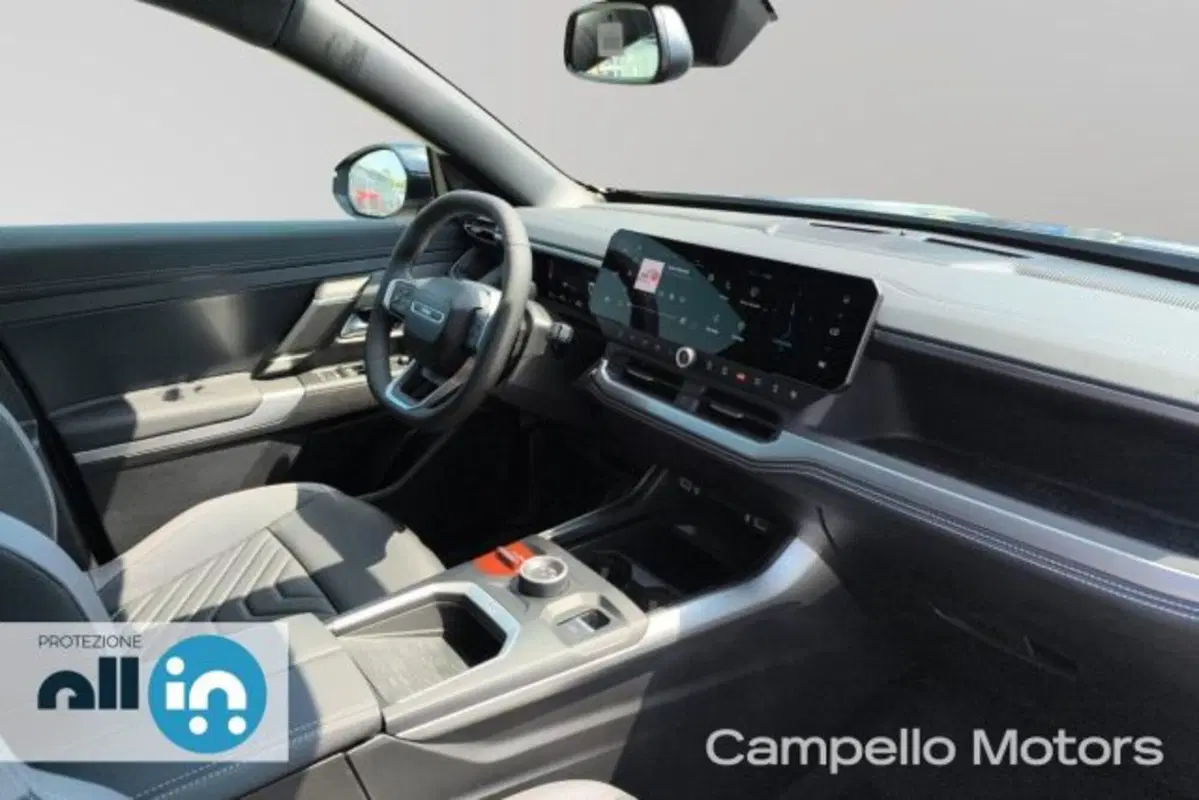 Jeep Compass nuova a Venezia (17)