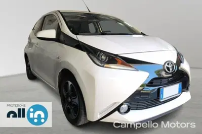 Toyota Aygo 1.0 VVT-i 69 CV 3 porte x-wave del 2018 usata a Venezia